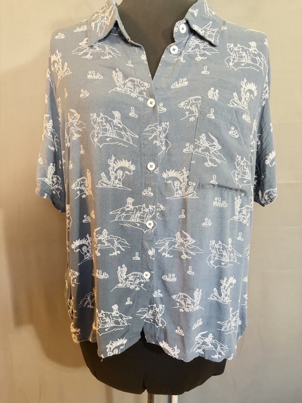 Her Universe Princess Mononoke Studio Ghibli Shirt XL Anime Wolf Button Up
